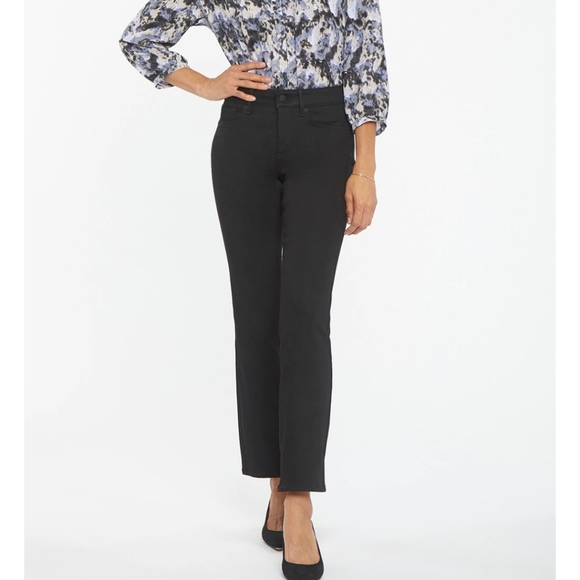 NYDJ Denim - HP!🎉 NWOT NYDJ "Marilyn" Straight Ankle Jeans